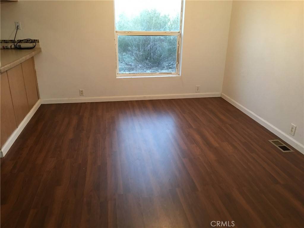 Rosamond, CA 93560,1364 60th ST W