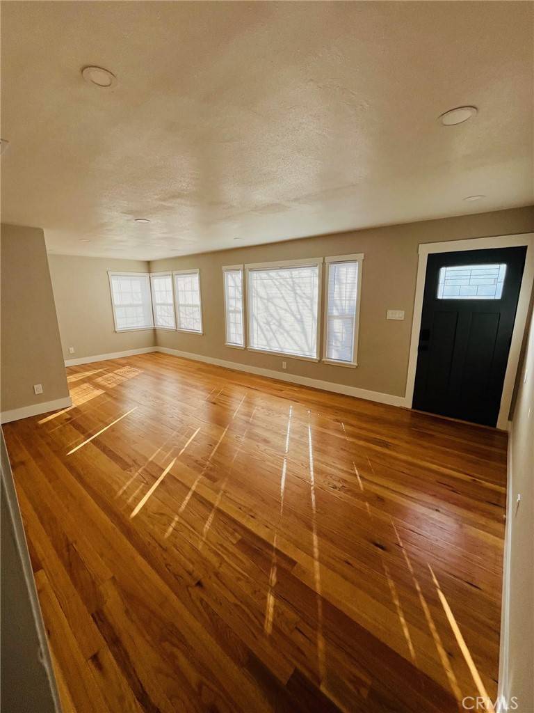 Bakersfield, CA 93305,102 Irene ST