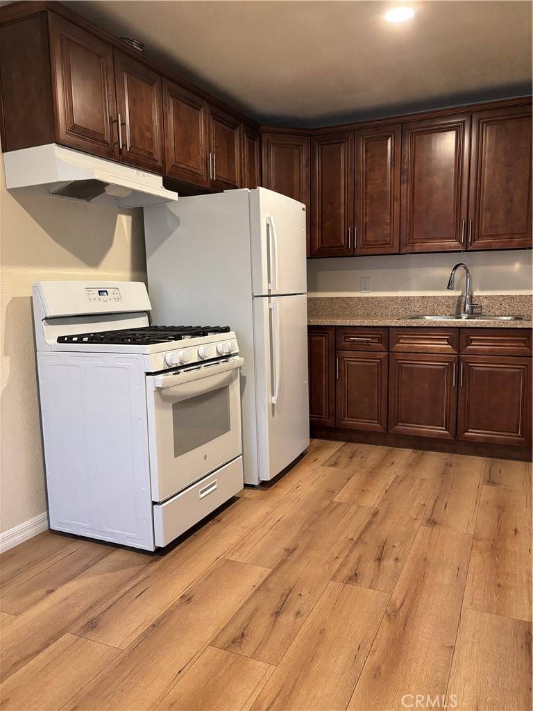 Sylmar, CA 91342,11725 Brussels AVE