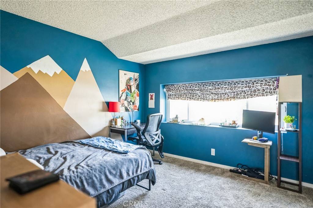 Thousand Oaks, CA 91360,1363 E Avenida De Los Arboles