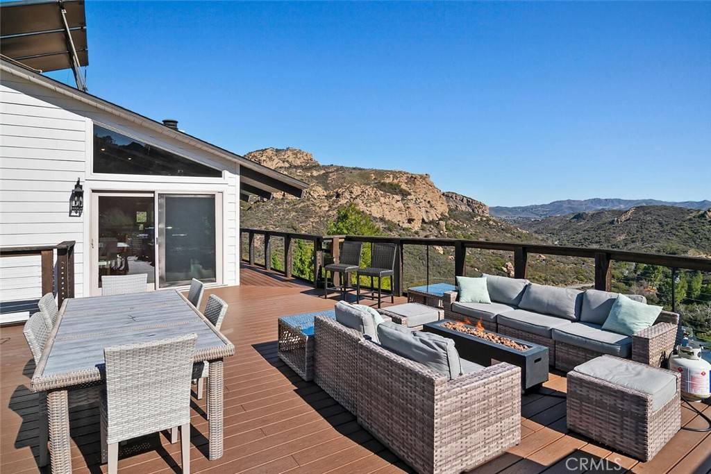 Thousand Oaks, CA 91361,800 E Carlisle RD