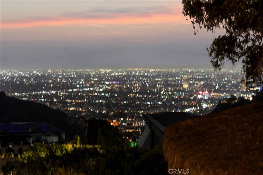 Los Angeles, CA 90046,8000 Oceanus DR