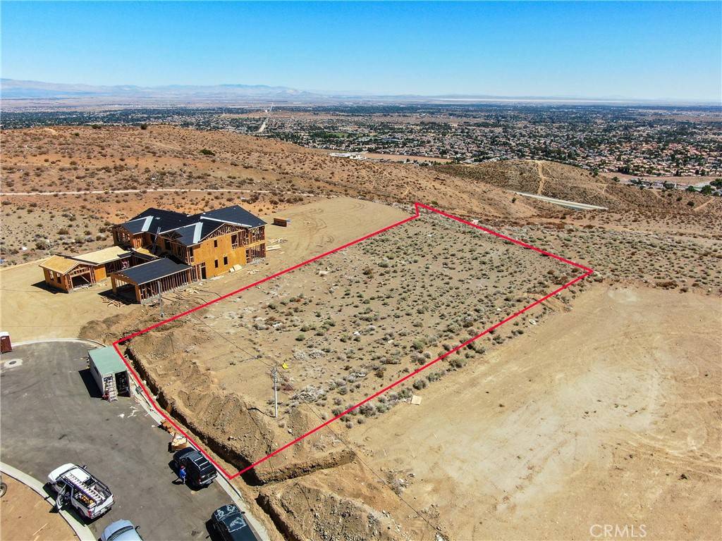 Palmdale, CA 93551,39618 Marina CT