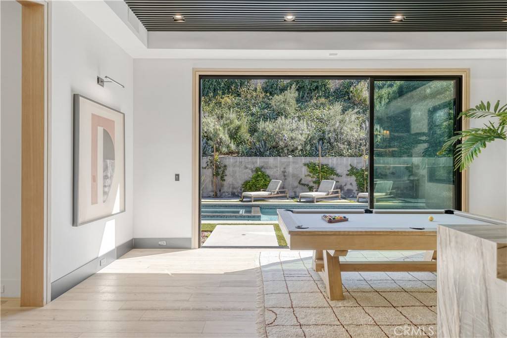 Encino, CA 91436,4050 Contera RD