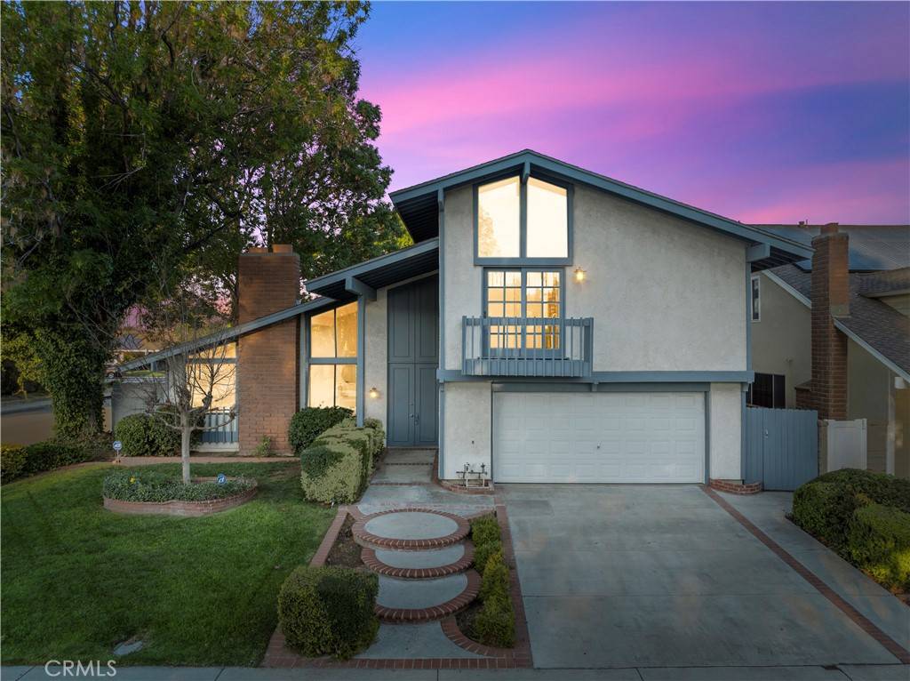 Valencia, CA 91355,25650 Chimney Rock RD