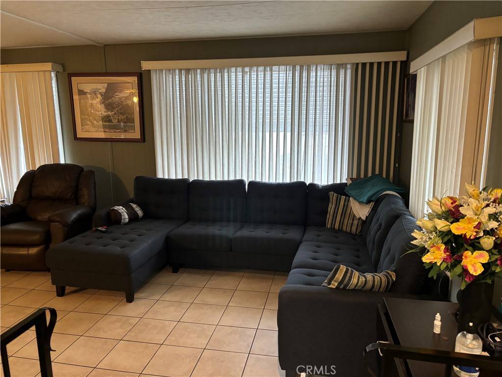 Canoga Park, CA 91304,8811 Canoga AVE #340