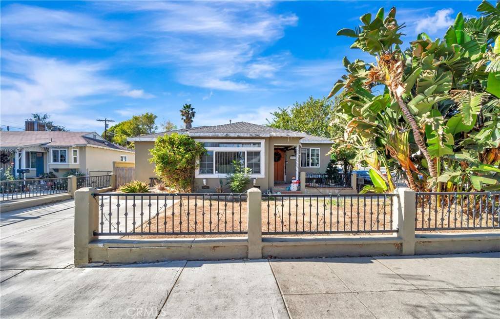 Reseda, CA 91335,6933 Etiwanda AVE