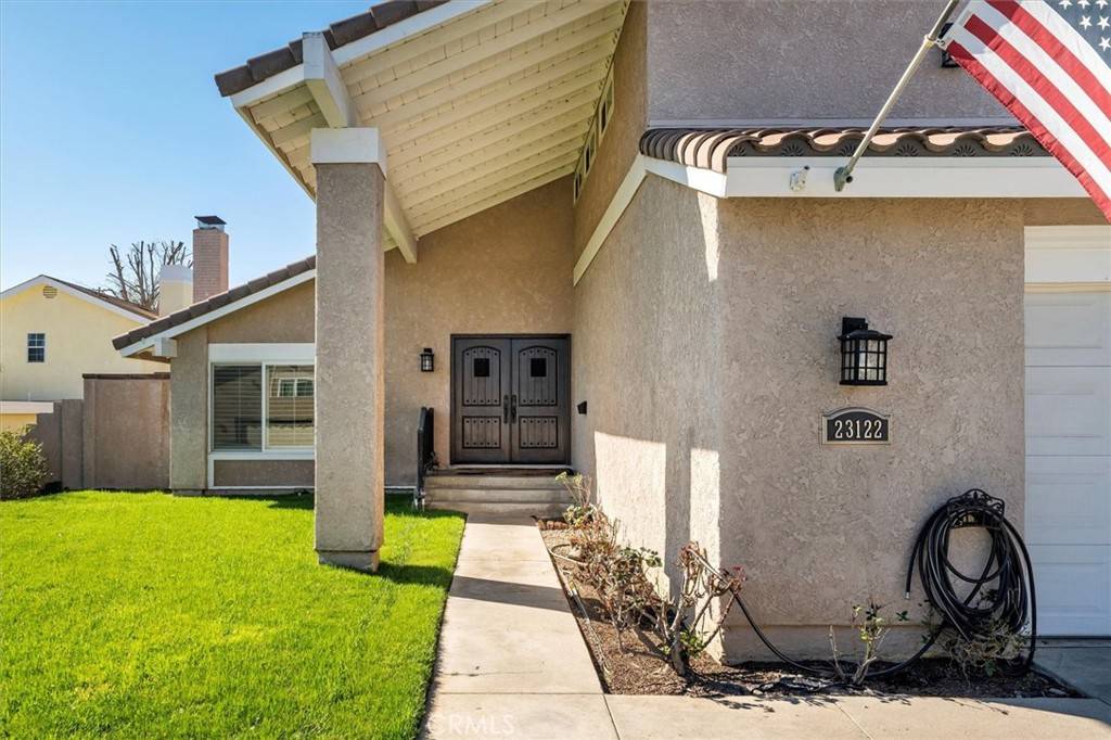 Valencia, CA 91354,23122 Conde DR