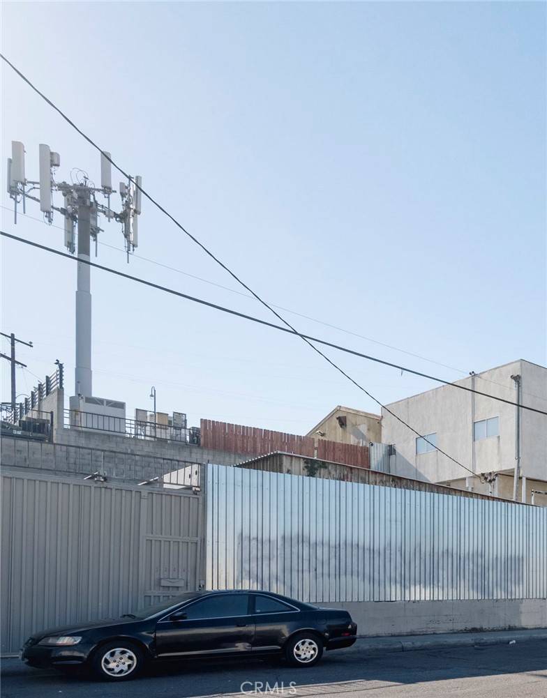 Los Angeles, CA 90063,3242 Fowler ST