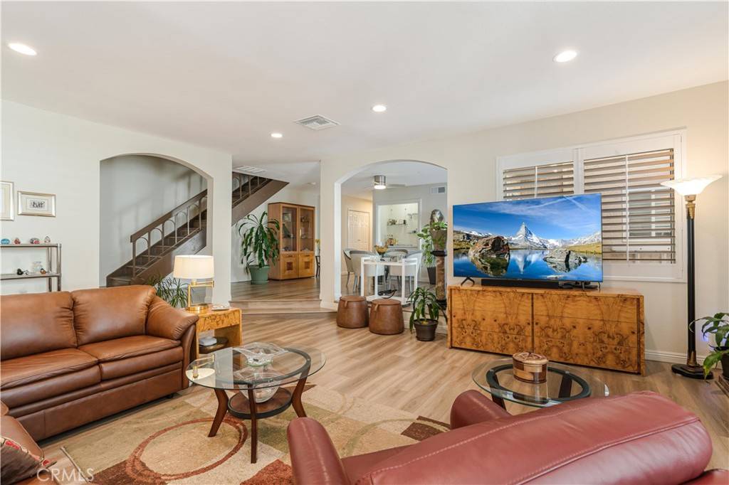 Encino, CA 91316,5401 Zelzah AVE #124