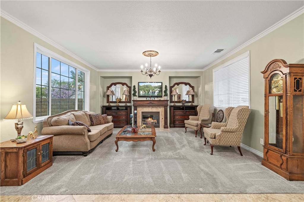 Valencia, CA 91354,27473 Acacia DR