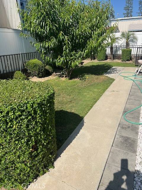 Canoga Park, CA 91304,8901 Eton AVE #44
