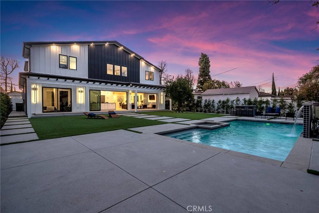 Encino, CA 91316,5012 Enfield AVE