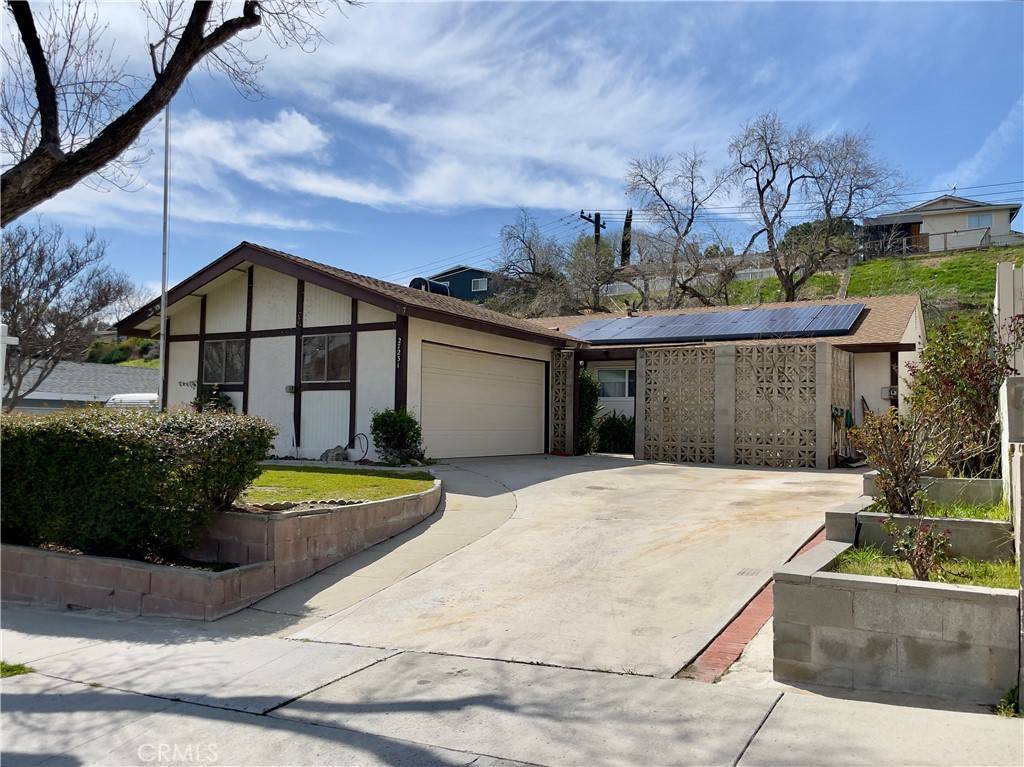 Saugus, CA 91350,27231 Cabrera AVE