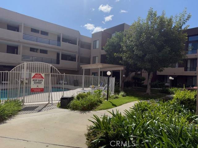 Canoga Park, CA 91304,7826 TOPANGA #213