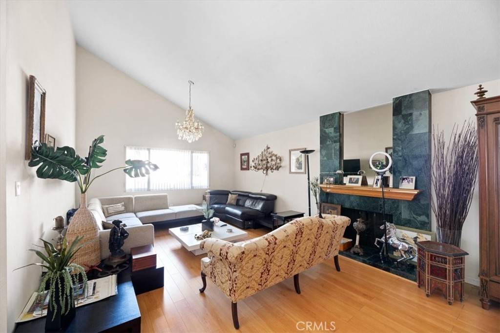 Northridge, CA 91325,18406 Tuba ST