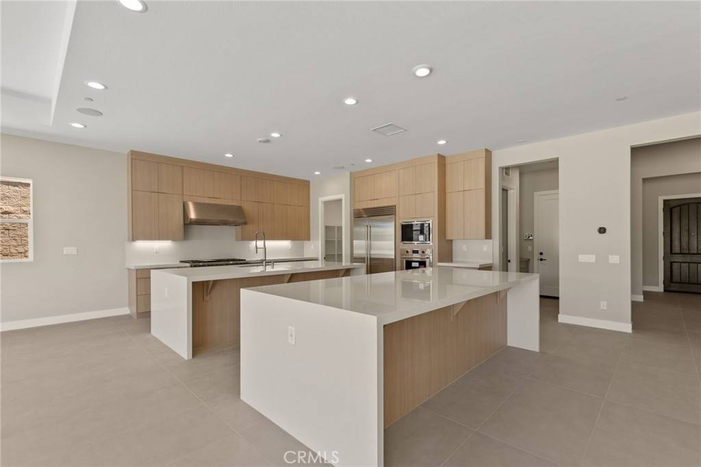 Porter Ranch, CA 91326,11851 Red Hawk LN