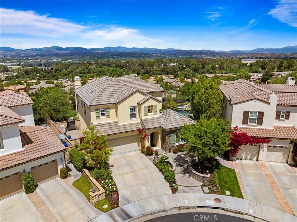 Valencia, CA 91381,27086 Maple Tree CT