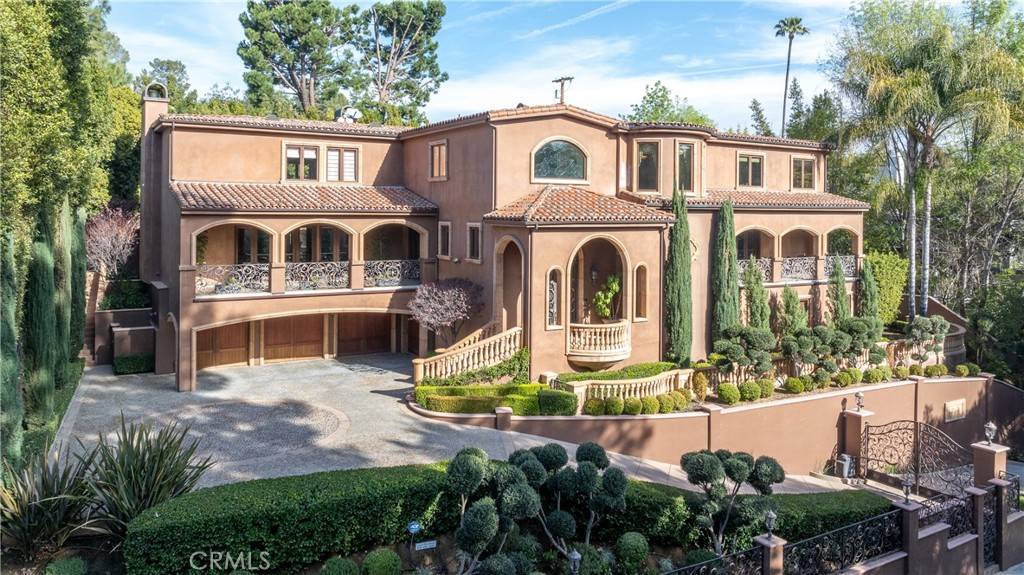 Encino, CA 91436,16727 Bosque DR