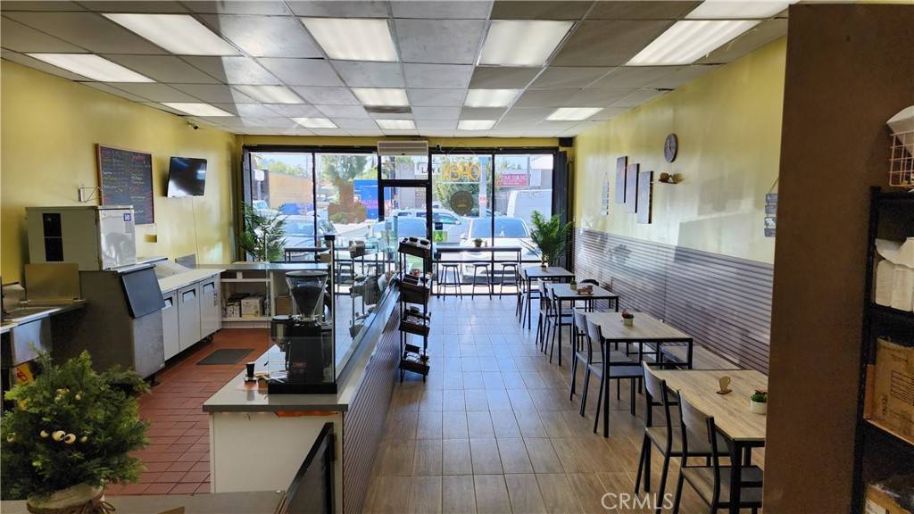 Tarzana, CA 91356,19317 Ventura BLVD