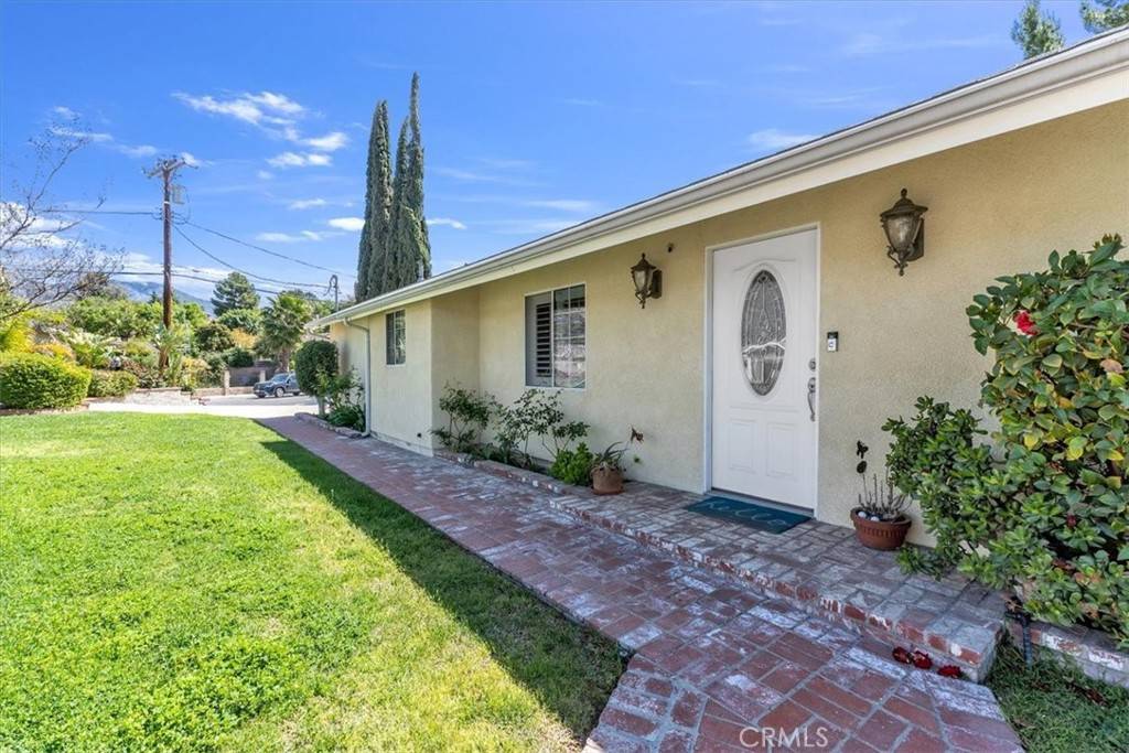 Sunland, CA 91040,9056 Oswego ST