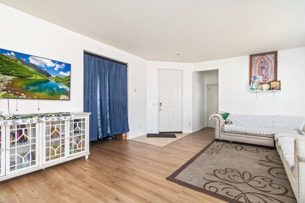 Hemet, CA 92545,974 Saw Tooth LN