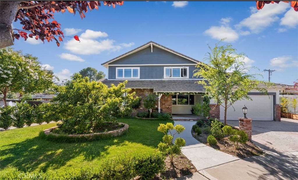 Newhall, CA 91321,24405 Derian DR