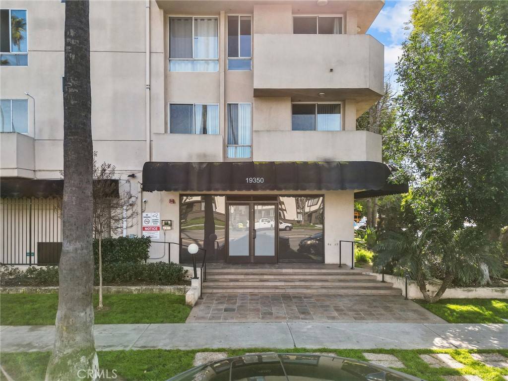 Reseda, CA 91335,19350 Sherman WAY #204