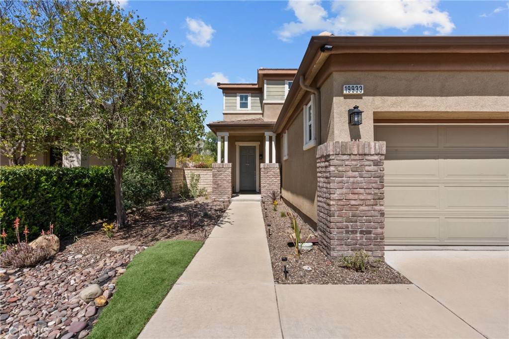 Saugus, CA 91350,19933 Holly DR