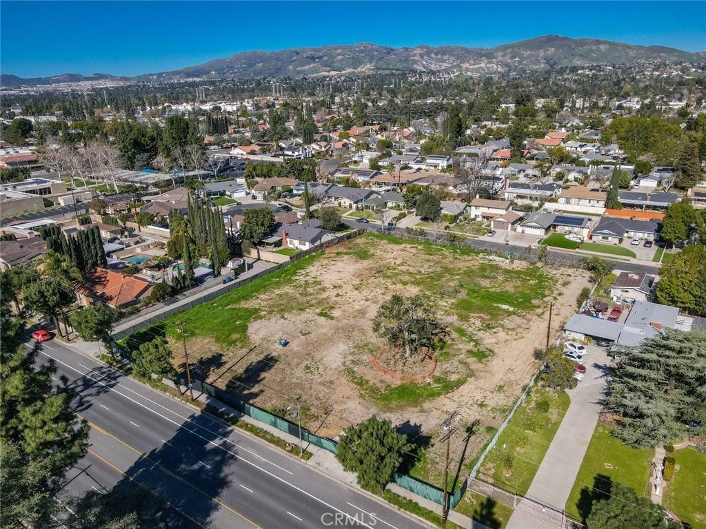 Northridge, CA 91325,17559 Devonshire ST