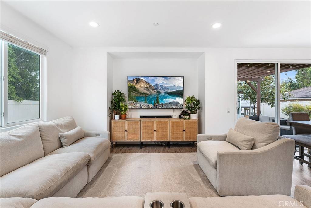 Pacoima, CA 91331,12466 Osborne ST