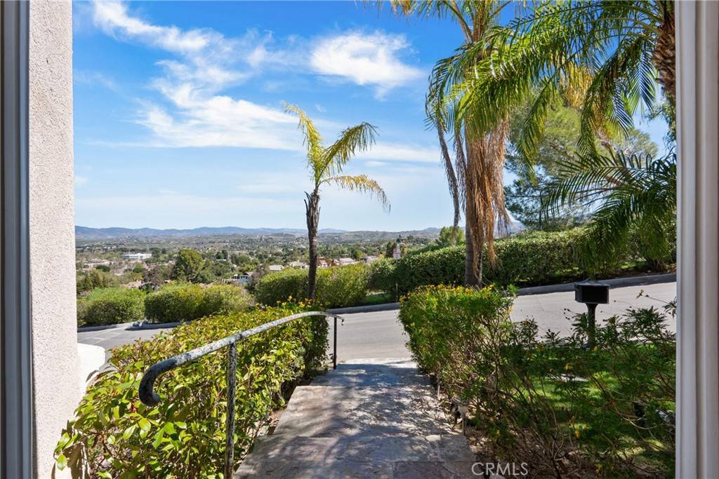 Newhall, CA 91321,24845 Bella Vista DR