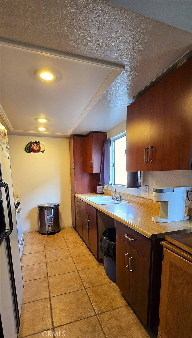 Sylmar, CA 91342,14287 Foothill BLVD #33