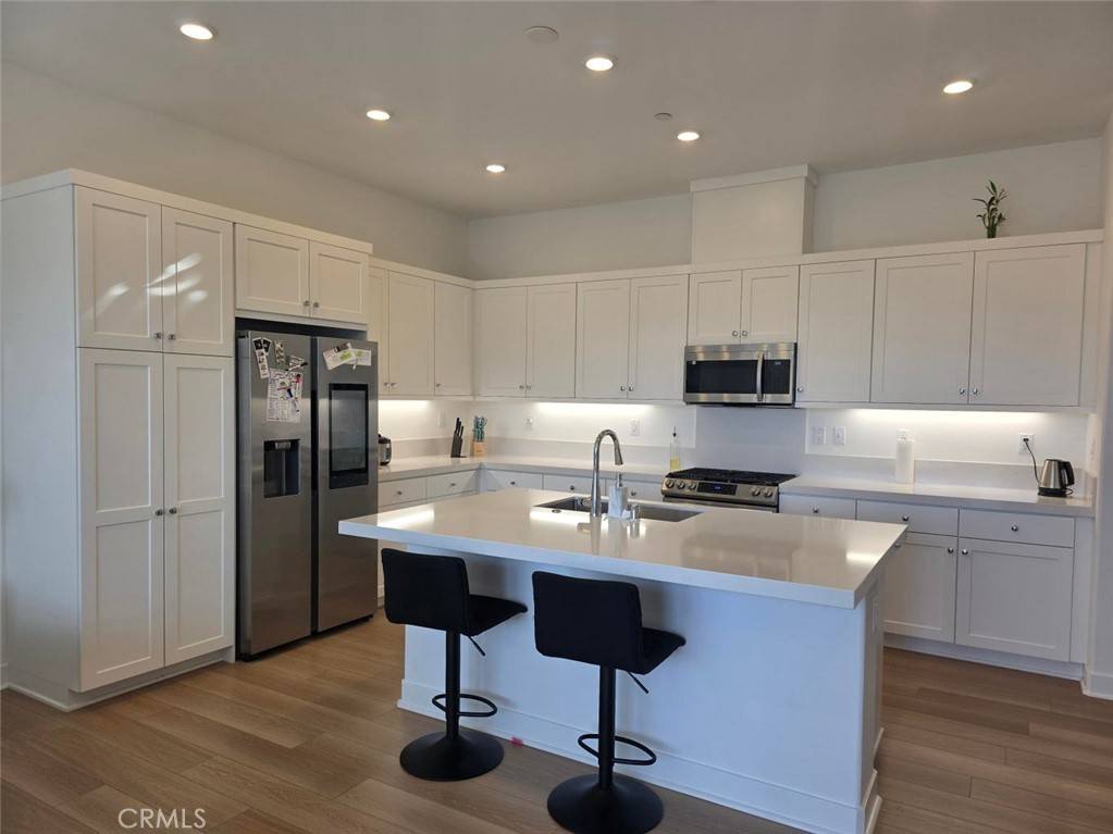 Valencia, CA 91381,26729 Greylock LN #301