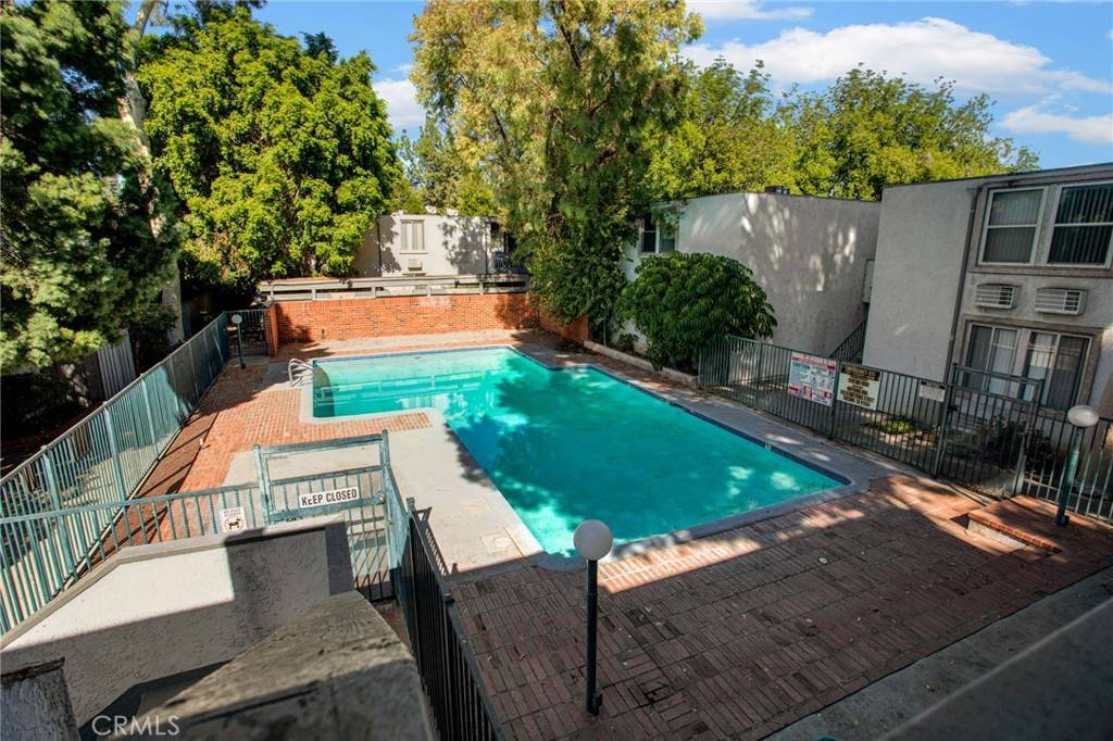 Tarzana, CA 91356,18620 Hatteras ST #114