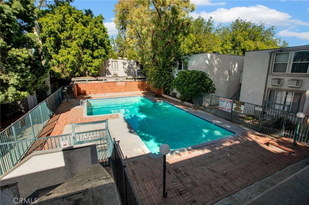 Tarzana, CA 91356,18620 Hatteras ST #114