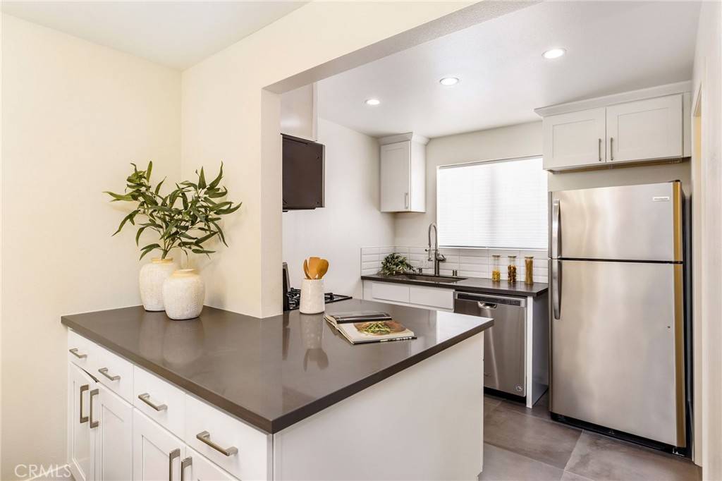 Studio City, CA 91604,4164 Tujunga AVE #102