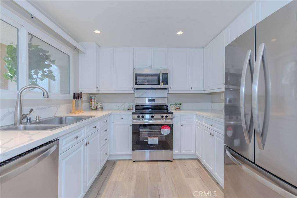 Laguna Woods, CA 92637,3379 Punta Alta #B