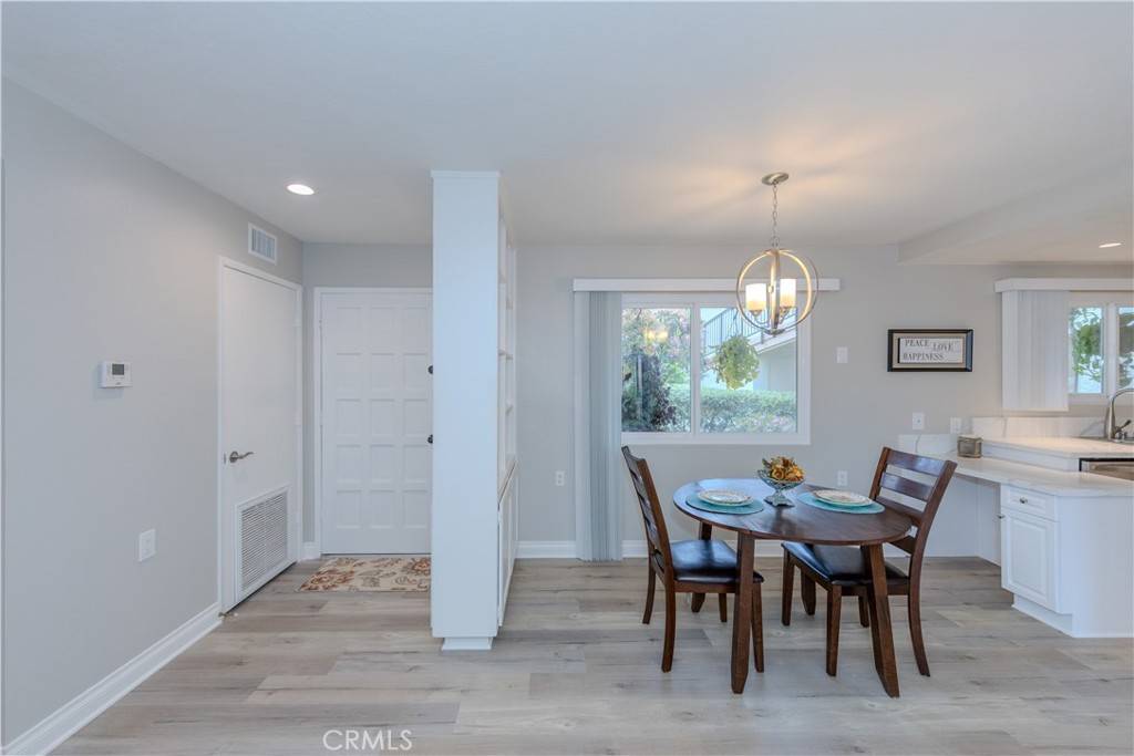 Laguna Woods, CA 92637,3379 Punta Alta #B