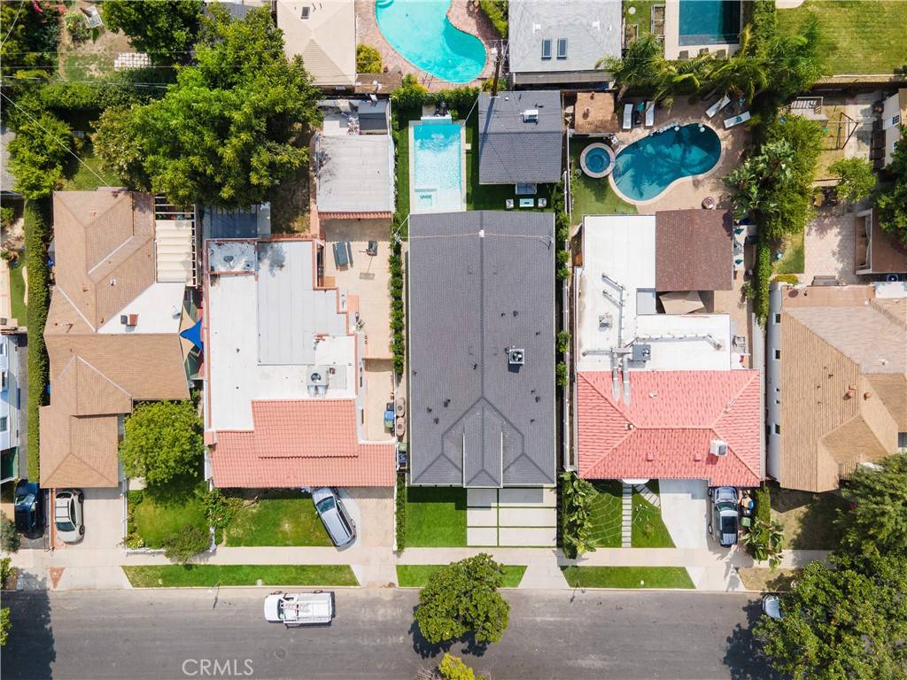 Valley Village, CA 91601,11666 Margate ST