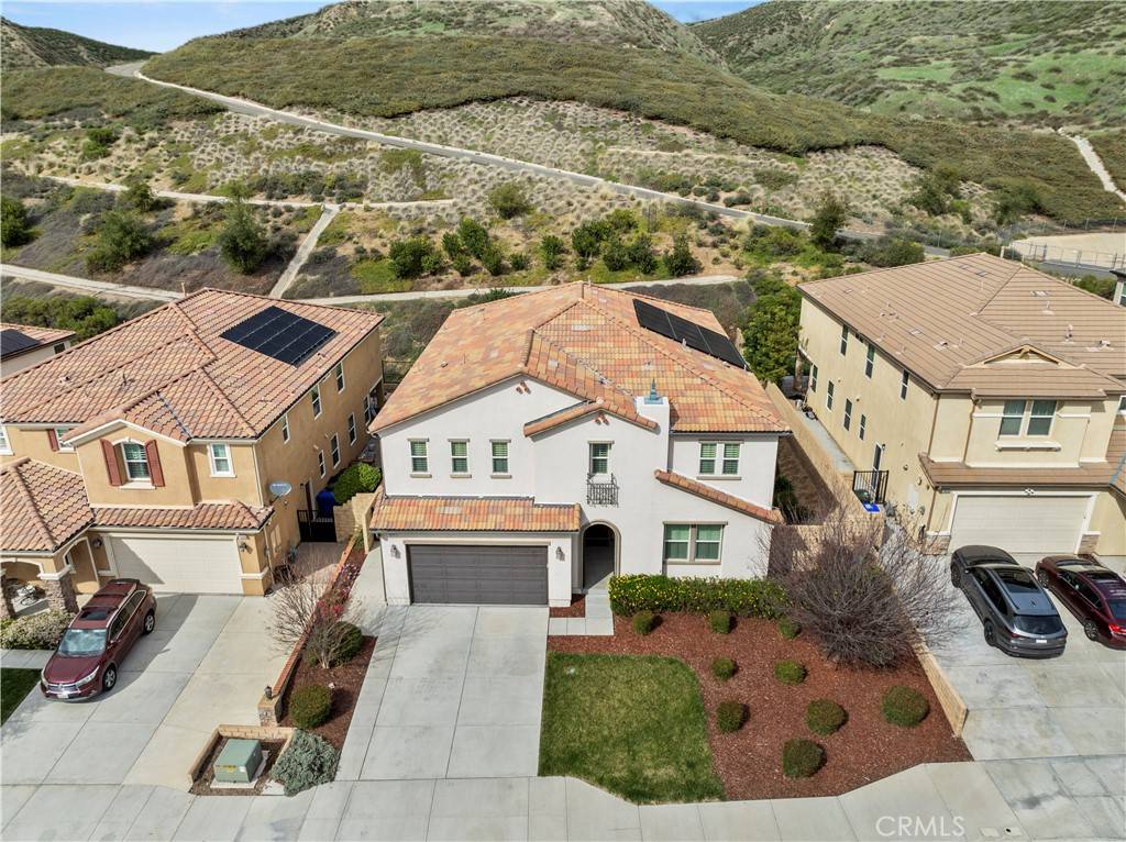Saugus, CA 91350,19241 Bension DR