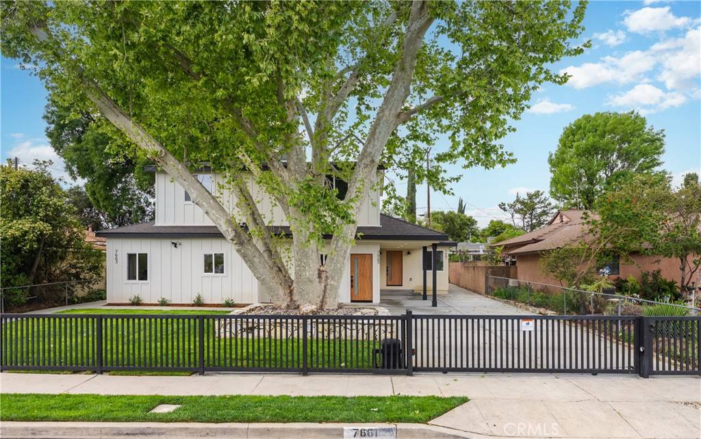 Winnetka, CA 91306,7661 Penfield AVE