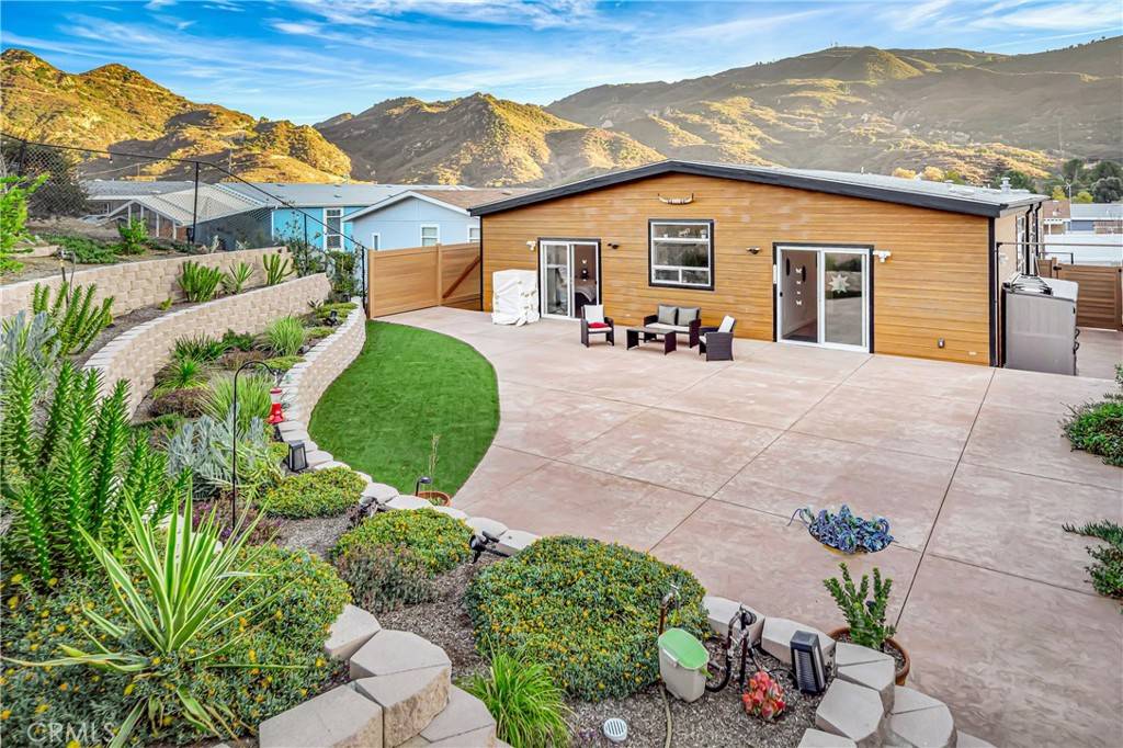 Agoura Hills, CA 91301,30473 Mulholland #196