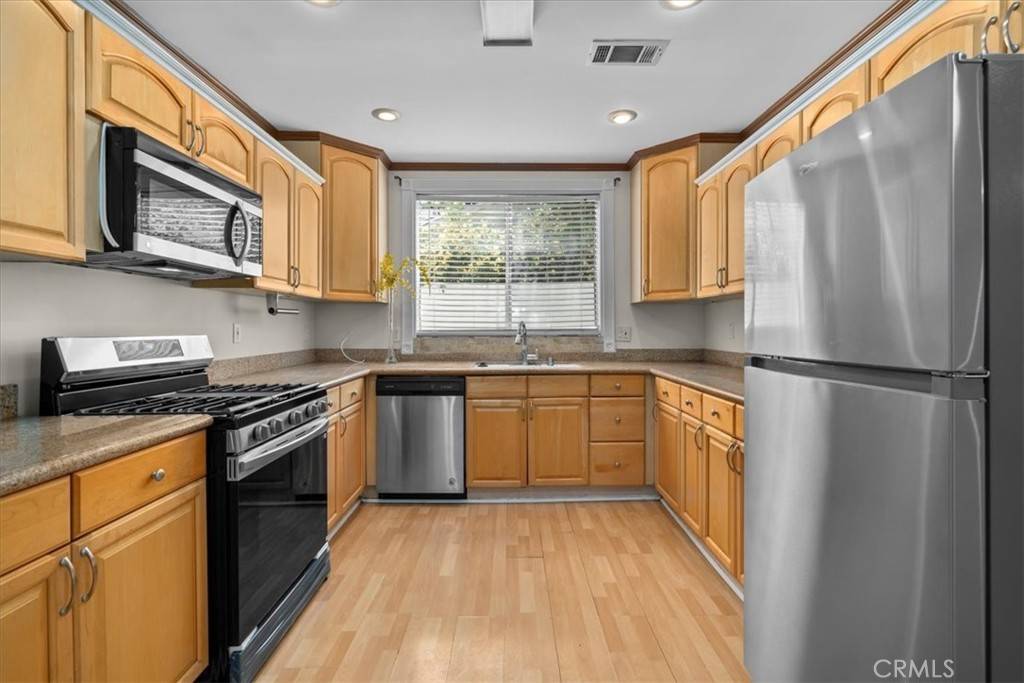 Tarzana, CA 91356,5204 Etiwanda AVE