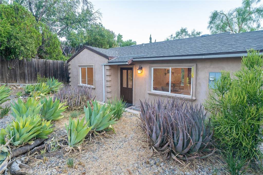 Chatsworth, CA 91311,21330 Kickapoo TRL