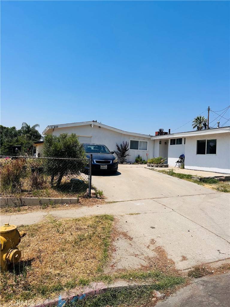 Sylmar, CA 91342,14833 Ararat ST