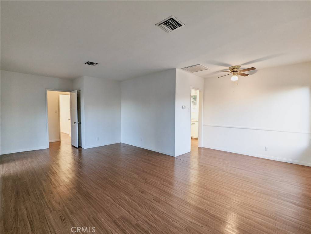 Panorama City, CA 91402,15239 Lorne ST