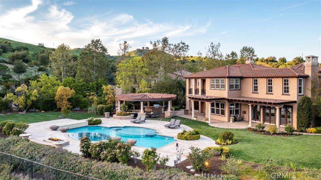 Calabasas, CA 91302,5701 Calais CT