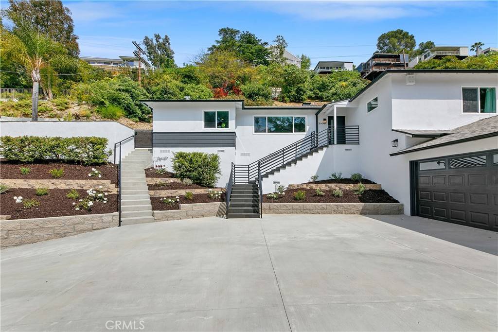 Sherman Oaks, CA 91423,3900 Benedict Canyon DR