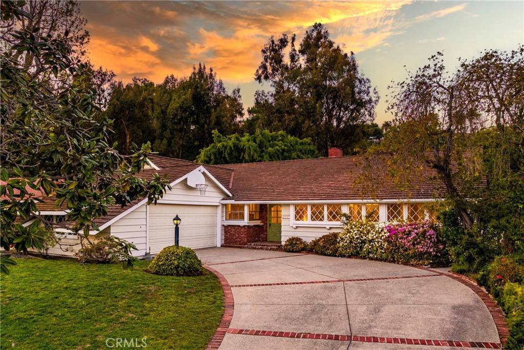 Los Angeles, CA 90049,1443 Jonesboro DR
